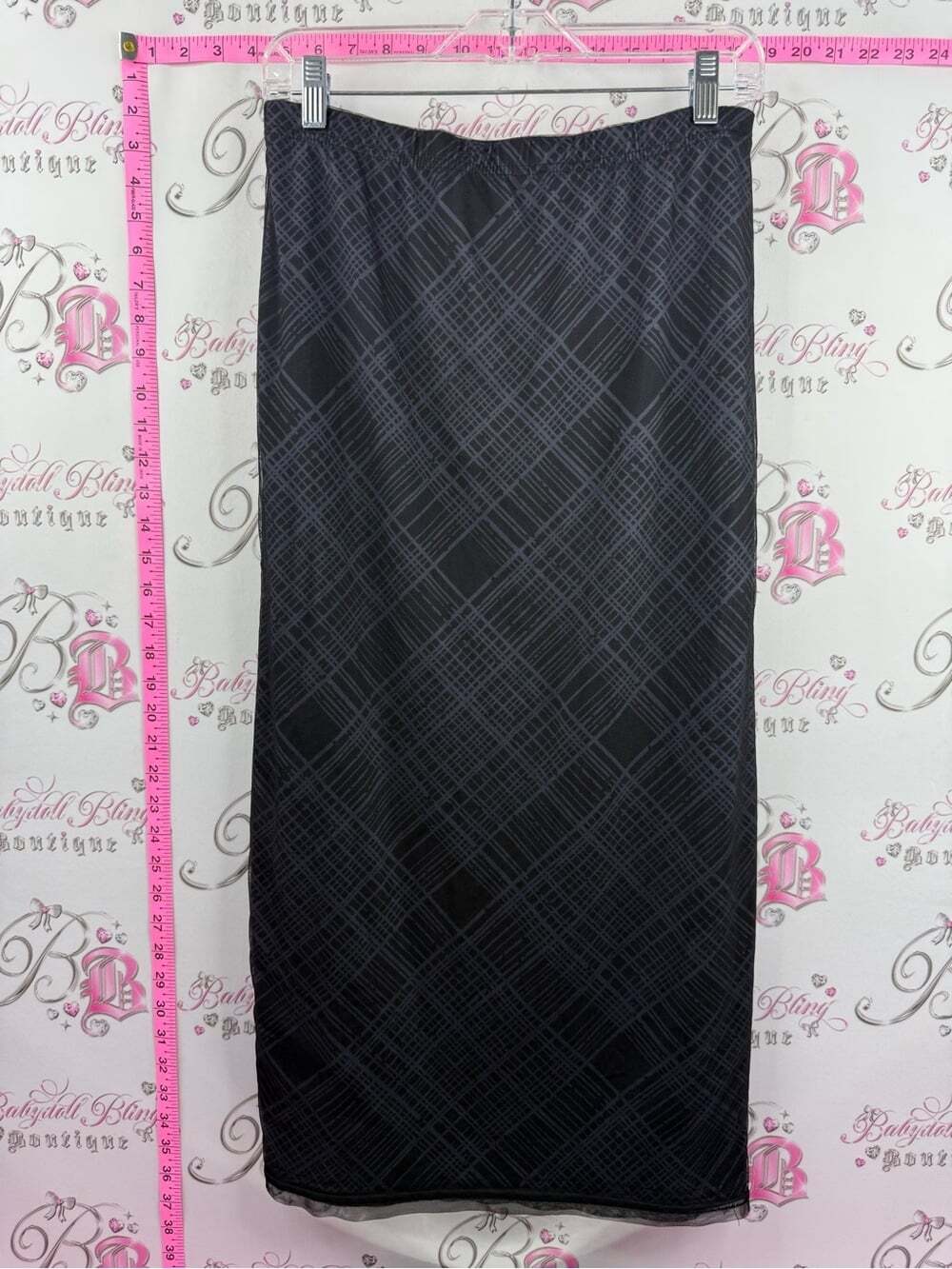 Dazy skirt Black Plaid Midi Skirt — Sleek Everyday Style